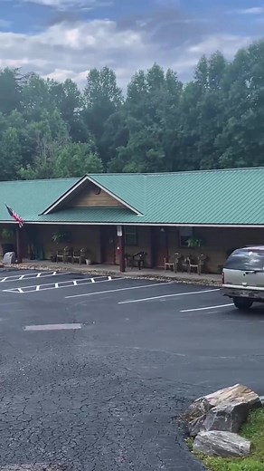 Alpine Crest Resort Helen GA: A Hidden Gem Motel for Your Dream Vacation