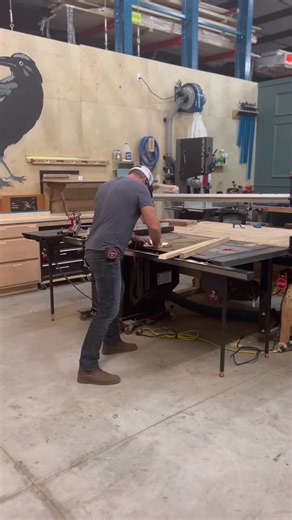 Mondays... Am I Right?! When you grew up in the 80's 🤘 Who listened to their Walkman on the way home from school? #thedancingcarpenter #mondaysamiright