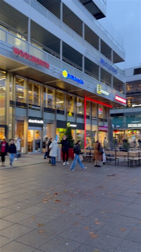 Shopping area in Steglitz: Schloßstraße in the early evening #berlin #steglitz #steglitzzehlendorf #Hauptstadt #berlinshopping #shopping #deutschland #germany #berlincity #berlino #Berlín #fblifestyle | Berlin experience