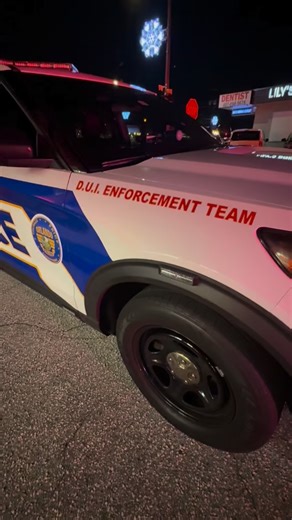 Last night, OPD’s DUI Enforcement Team participated in a county-wide operation focused on removing impaired drivers from our roadways. Officers concentrated their efforts in heavily traveled areas in and around the Orlando city limits. During the operation, officers responded to two traffic crashes, both of which resulted in DUI arrests. In total, officers made: • 10 DUI arrests • ⁠115 traffic contacts • ⁠27 citations These results reflect OPD’s continued commitment to proactive enforcement and 