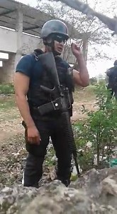 ⛔ Alarma Alarma⛔ 💢🗣Ilegal Intento de desalojo a Familia en plena pandemia, a cargo de 4 oficiales de la policía municipal de Felipe Carrillo Puerto, Con número de patrulla 2036. En la localidad de Chunhuhub Quintana Roo. Los hechos ocurrieron el pasado domingo 17 de mayo a las 3.30pm. | Porque yo amo Cancún y sus alrededores