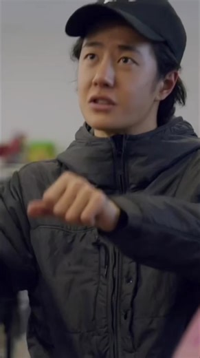 轰鸣不息，赛道燃擎，85号赛车手王一博下个赛季见！💚