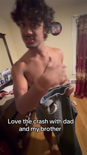 Father and Son Fight Over Baggy Jeans — Honest Logic Wins