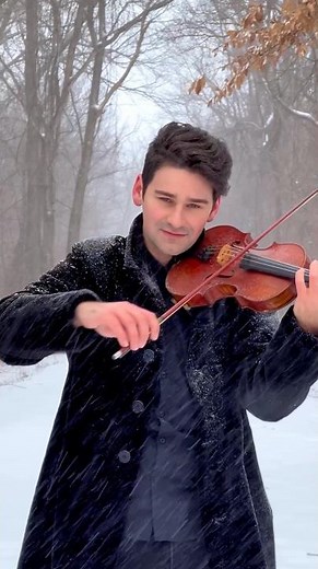 Historia de un Amor – Romantic Violin in the Snow ❄️ | David Bay