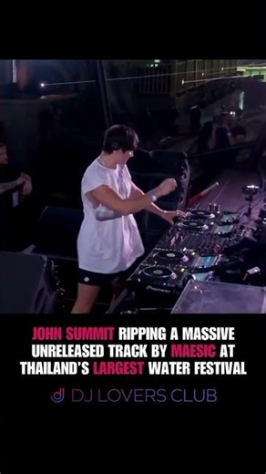 johnsummit ripping ‘Technologic’ by iammaesic at Thailand’s largest water festival Siam Songkran and