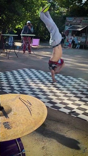 Fireball 🔥 DJ + perkusja + breakdance