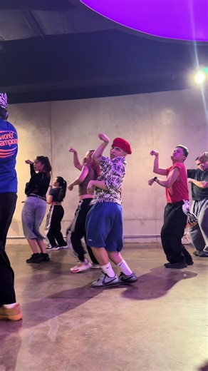 gyal like me 💅🔥 super love this class thank you coach @Jm Yrreverre @ZERØ Studio PH @parrisgoebel #fyp #foryoupage #fypシ゚