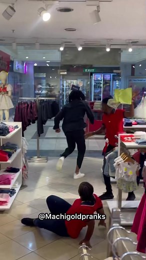 MACHIGOLDPRANKS on TikTok