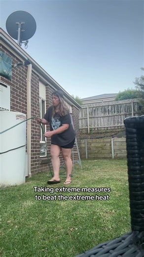 The outside worked brilliantly today, though it was only 30 degrees.. I spent all day working on the inside and power outage plan. It took me ALL day and was a lowkey nightmare, stay tuned for that 😱