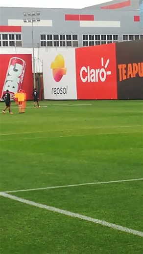 Perú. Selección Peruana. Practicas de la "bicolor"