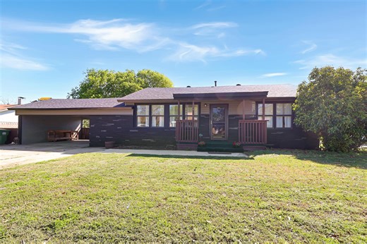 204 N Redford Ln, White Settlement, TX 76108 - MLS 20900381 - Coldwell Banker