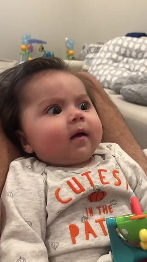 LOL #baby #cutebaby #funnybaby #lovebabies #babyanddad #funnymoment | baby thecuteeli | Facebook
