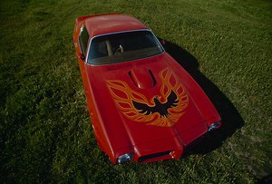 Classic Muscle Cars: Remembering the Pontiac Firebird