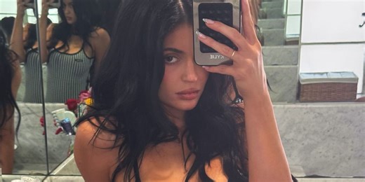 Kylie Jenner's Twisted French Manicure Is Giving Optical Illusion—Here's 5 Ways to Try the Look