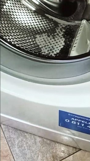 Cleaning the Washing Machine with Citric Acid