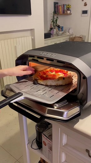 Ricetta Pizza Napoletana per Domenica Sera