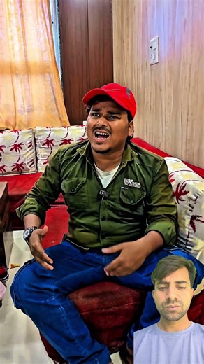 Pareshan 😅 Introducing the "VitaWear SmartBand," a next-generation wearable gadget 🎉