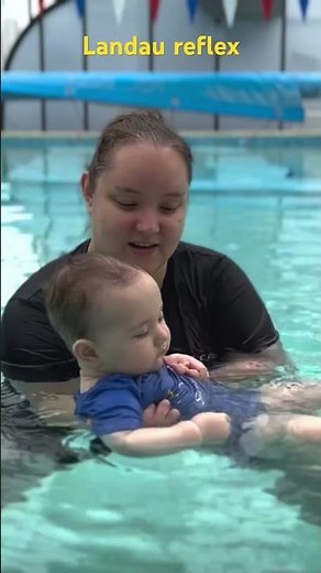 The Landau reflex demonstration in the water #swimming #babyswimming #reflexes