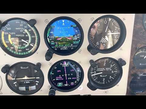 Garmin GI275, GFC500 autopilot, GTN750 on approach