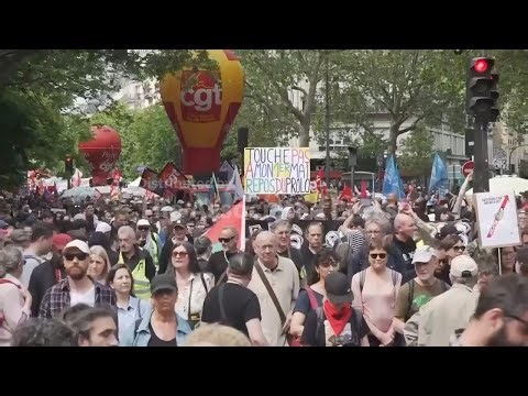 French unions lead May Day protest in Paris