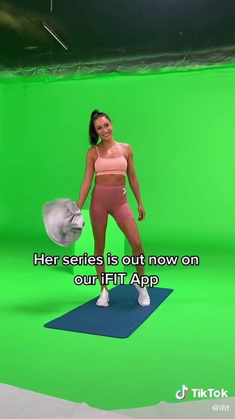 Where are our #BBG OG’s at?! #kaylaitsines #hiitworkout #ifittrainers #ThanksandGiving #MakeABunchHappen #holidaytiktok