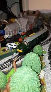 Bachmann Class 37 with HM7000 #modelrailroad #modeltrains #hornby #bachmann #ooscale