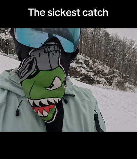 GoPro right in the mitts #gopro #snowboarding #skitheeast #huntermountain #touchdown