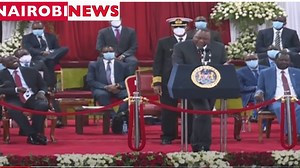 Uhuru comically tears into DP Ruto as Raila watches unamused – VIDEO