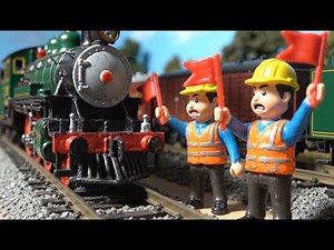 Train in Big Danger! Broken Bridge Ahead 🚨