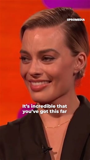 4.7K views · 35 reactions | Jim Carrey knows that Margot Robbie is one of the most beautiful women on the planet, but even so, he took the liberty to tease her. | Celebrities | Facebook