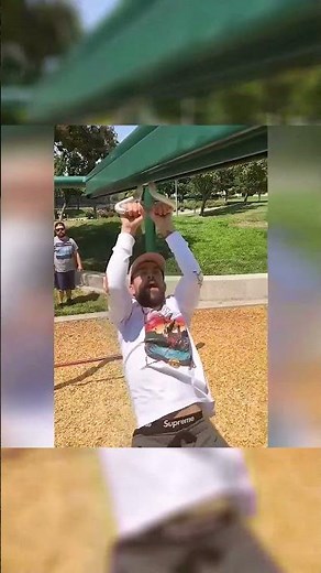 "You Won't Believe This Birthday FAIL! 🤪 The Funniest Blunder Caught on Camera 😂🎉"