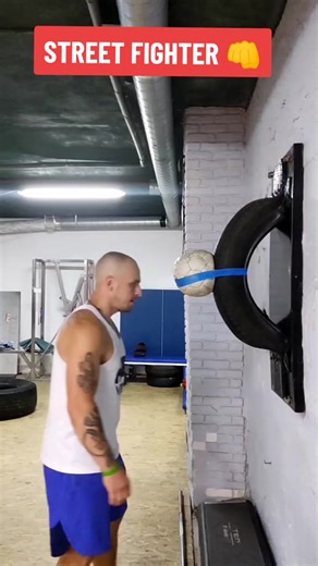 Street fighter. Power punch training.#boxing #boxingfans #boxinggym #самооборона #boxingcoach #boxingday #boxingtraining #selfdefense #бокс | Boxing Sports