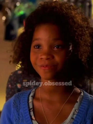 Annie 2014 Movie Clips: You're Never Fully Dressed Without a Smile