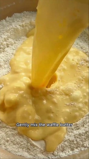 Easy & Yummy Homemade Waffles!