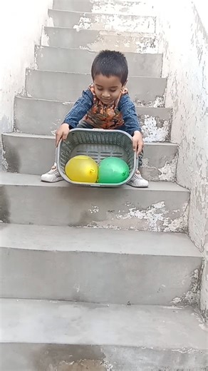 cute baby playing with balloon 🥰🤩#play #cute #balloon