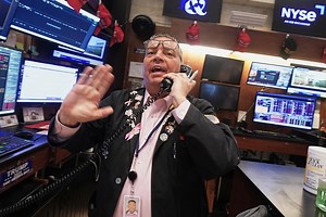 Stock market today: Dow plummets 800 points, S&P 500, Nasdaq sink over 2% as Trump's Greenland threats clobber stocks