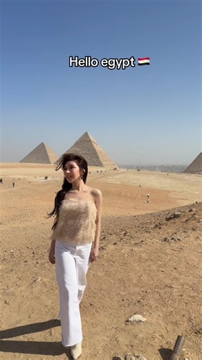 Exploring the Pyramids of Giza: Egypt's Ancient Wonders
