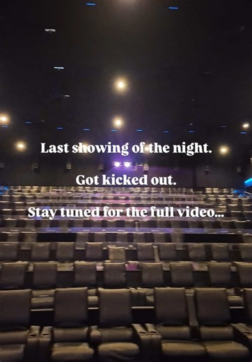 Reviewing Seatings at AMC Burbank: A Unique Experience