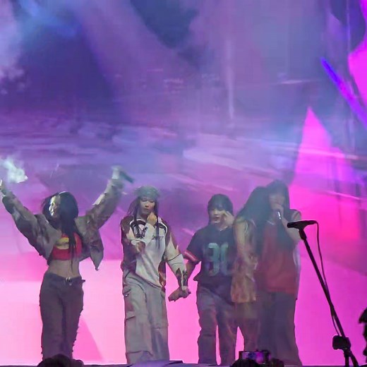 292K views · 10K reactions | NewJeans performs ETA at The Ultimate Fandom Concert by Coca Cola. | Philippine Concerts | Facebook