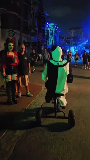 HHN 2025 Art the clown #universalstudiosorlando #universalstudios #arttheclown #blackphone #hhn