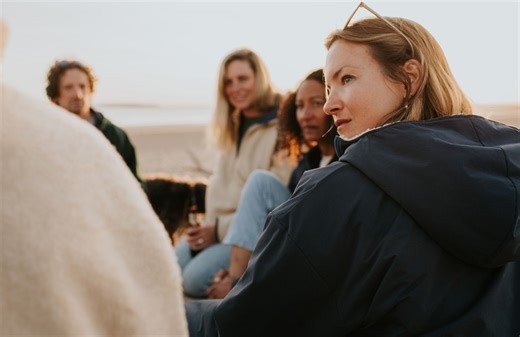 Femmes de 45 ans et plus : comment retrouver une place sur le marché du travail ? - Elle