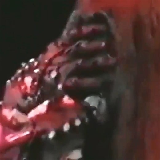 RAMONES - I Believe In Miracles Live 1992 | Ramones Forever