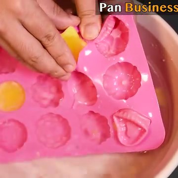 10K views · 1.2K reactions | စီးပွားဖြစ် ရောင်းချနိုင်မည့် ရေမွှေးဖယောင်းတိုင် ပြုလုပ်နည်း #perfume #candles #PanBusiness | Pan Business | Facebook