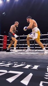 343K views · 1.6K reactions | A tap from Jake Paul 壘 #boxingbuzzing #fypシ゚viralシfypシ゚ #jakepaul | Boxing Buzzing | Facebook