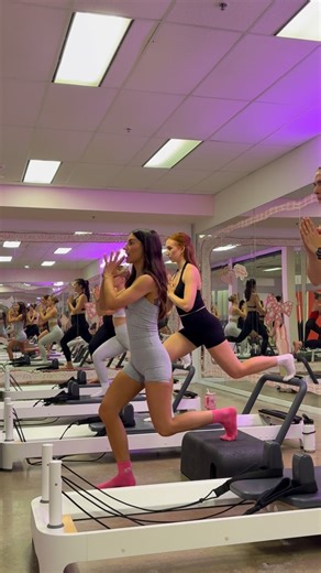 Vicalates | Reformer Pilates on Instagram: "Hard moves = basic cues It seems counterintuitive, but the more complex an exercise is, sometimes means it needs even simpler cues. Here, my Vicalates Pro 8 crew (available on demand!) are performing a reverse lunge, off the footbar (so managing elevation) whilst attempting to maintain isometric tension on a heavy spring (load) and isolate the movement to one limb. They need maximum concentration and minimal confusion. I need to cue the essentials, at