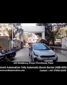 Avnit Automation Boom barrier installation with RFID reader.