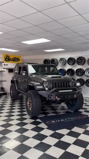 Granite Crystal is such a good look with 392 Bronze! 🏆 This 2025 Jeep Wrangler 392 Final Edition is ready to roll! whether it be a beach trip, a weekend getaway in the mountains, or some wheeling with friends, it’s got you covered. This Jeep features nothing but the best including: • @arb4x4usa Bondi Deluxe Front Bumper • @nittotire 37” Ridge Grapplers • @fueloffroad 20” Rebel Wheels in Bronze • @teraflexsuspension Falcon SP2 3.3 Fast Adjust Piggyback Shocks • @aevconversions 2.5” DualSport RT 