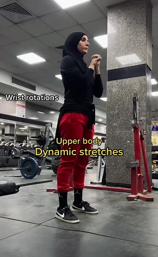 Try these BEFORE your next upper body workout to activate your muscles and increase your range of motion #gym #gymtok #dynamicstretching #warmup #fitnesstips