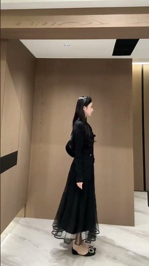 今日OOTD：奢华感穿搭，打造你的时尚焦点