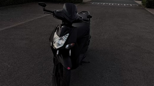 Motorboot: Kymco Scooter Overview